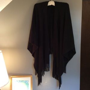 Cejon drape shawl